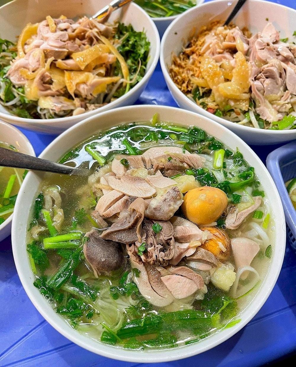 A cult-favorite among locals for its late-night bowls and smoky broth